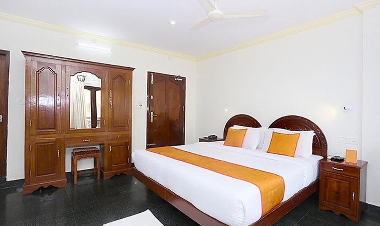 Fabhotel Wateredge Beach Resort Kovalam Kültér fotó